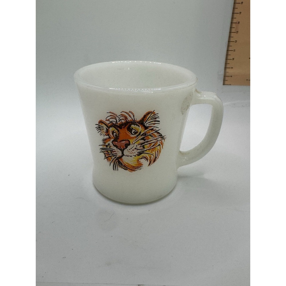 Vintage Fire King Anchor Hocking Esso Tiger Exxon Milk Glass Advertising Mug